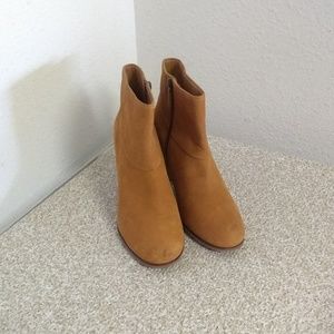 Cole Haan Brown Pebbled Leather Ankle Boots.